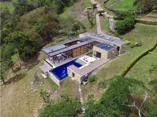 HERMOSA CASA PARA LA VENTA -  VILLETA - CUNDINAMARCA