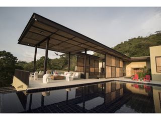 HERMOSA CASA PARA LA VENTA -  VILLETA - CUNDINAMARCA