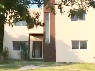 Foto 1 de Casa en  Venta en Barrio San Francisco, Villanueva, Tigre