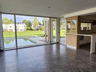 Foto 6 de CASA EN VENTA 6 amb - 3 PLANTAS  - SAINT THOMAS OESTE