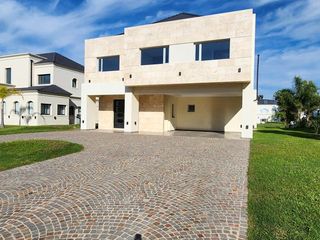 Foto 21 de CASA EN VENTA 6 amb - 3 PLANTAS  - SAINT THOMAS OESTE