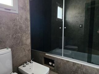 Foto 5 de CASA EN VENTA 6 amb - 3 PLANTAS  - SAINT THOMAS OESTE