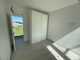 Foto 30 de Casa en alquiler en Loma Verde