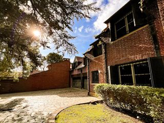 Foto 6 de VENTA | RESIDENCIA DE ESTILO  | ZONA GUEMES - MAR DEL PLATA |