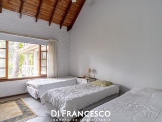 Foto 18 de Venta - Casa de 7 ambientes A 200 MTS DEL MAR en CARILO - CHALET