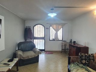 Foto 3 de SE VENDE casa en Rio Ceballos! A pocas cuadras del Centro!!