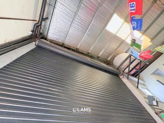 Foto 3 de Galpón en Venta de 251m2 cubiertos - Barrio Los Andes