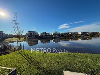 Foto 14 de Casa en venta al lago central con 4 habitaciones en suite en Virazon, Nordelta