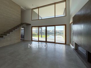 Foto 4 de Casa en venta al lago central con 4 habitaciones en suite en Virazon, Nordelta