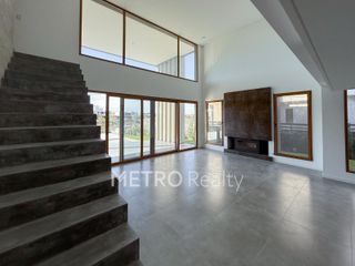 Foto 18 de Casa en venta al lago central con 4 habitaciones en suite en Virazon, Nordelta