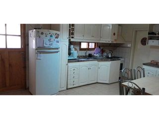 Foto 6 de VENTA DE CASA CONFORTABLE CON QUINCHO Y PILETA, RIVADAVIA (CENTRO)