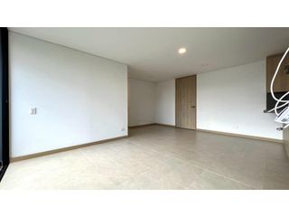 venta espectacular apartamento en las palmas con hermosa vista