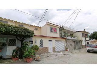Foto 1 de GUAYACANES CASA EN VENTA 4 HABITACIONES