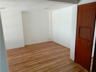 La Mariscal, Oficina en Renta, 120m2, 3 Ambientes