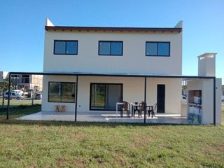 Foto 4 de Casa en Acacias PERMUTA Y FINANCIA - Puertos