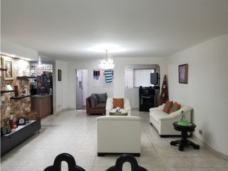 Foto 10 de Vendo  Apartamento  140 mts  Cerro Nutibara