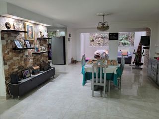 Foto 1 de Vendo  Apartamento  140 mts  Cerro Nutibara