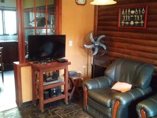 Foto 7 de Casa en venta - 4 dormitorios 2 baños - Cocheras - 255mts2 - Gonnet, La Plata
