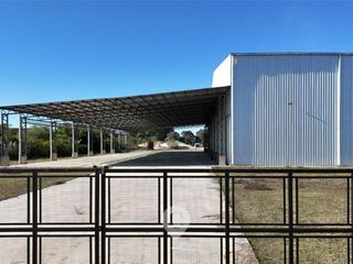 Foto 1 de Nave Industrial en Alquiler de 5150 m2. Zona Industrial de Zárate