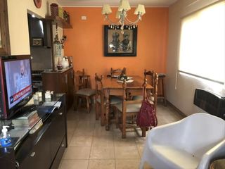 Foto 2 de Impecable Dúplex en Monte Grande!! Zona residencial, Las Heras 830.-