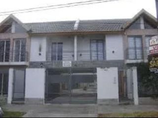 Foto 1 de Impecable Dúplex en Monte Grande!! Zona residencial, Las Heras 830.-