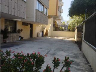 APARTAMENTO EN EL PRADO CON EXCELENTE VISTA AL RIO