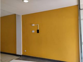 Foto 3 de La Pradera, Local Comercial en Renta, 140m2, 4 Ambientes.