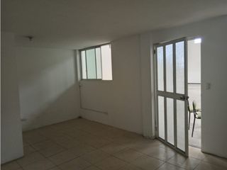 Calderón, Galpón Renta, 1200m2,  2 Ambientes, 4 Baños