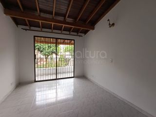 ARRIENDO de CASAS en SABANETA