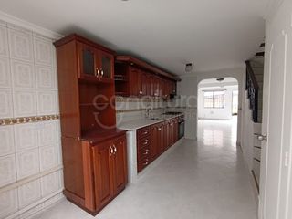 ARRIENDO de CASAS en SABANETA