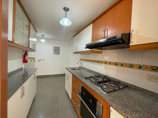 DEPARTAMENTO EN VENTA  3 HAB. PATIO BALCÓN -  AV. GRANADOS (SZ)