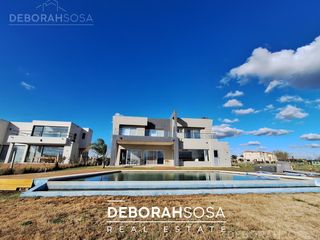 Foto 42 de Casa en  alquiler  anual-amoblada-a la laguna-escobar -san Sebastian-loma verde-