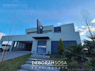 Foto 1 de Casa en  alquiler  anual-amoblada-a la laguna-escobar -san Sebastian-loma verde-