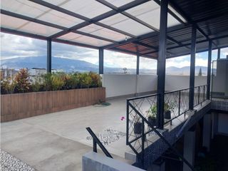 Foto 9 de Puembo, Local Comercial en Renta, 275m2, 2 Ambientes