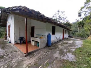 Casa en Venta en Envigado sector El Salado