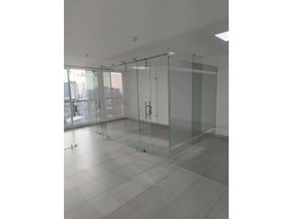 Foto 3 de VENTA OFICINA EN EXCLUSIVO CENTRO DE NEGOCIOS ALPES PEREIRA