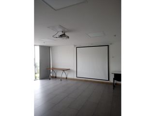 Foto 5 de VENTA OFICINA EN EXCLUSIVO CENTRO DE NEGOCIOS ALPES PEREIRA