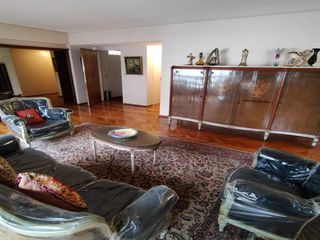 Foto 4 de Departamento de 5 ambientes en Venta en Almagro