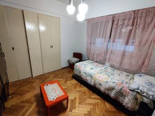 Foto 10 de Departamento de 5 ambientes en Venta en Almagro