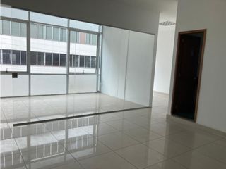 OFICINA EN ARRIENDO / CHICÓ NORTE