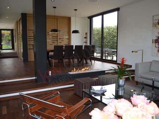 Foto 4 de VENDO CASA LA CALERA DISEÑO ÚNICO