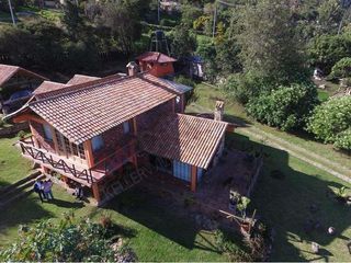 Foto 2 de Casa en Cota en Venta con Tres habitaciones