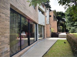 Foto 11 de En Venta Casa En Cerros De Niza