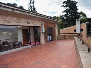 Foto 3 de En Venta Casa En Cerros De Niza
