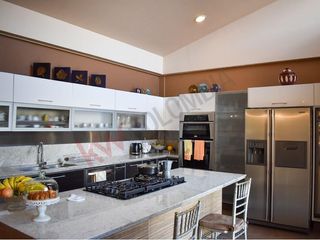 Foto 25 de En Venta Casa En Cerros De Niza