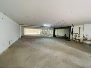 Foto 2 de Espacioso Local Comercial en Venta en el Norte de Bogotá