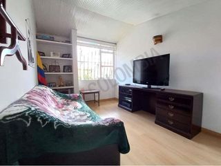 Foto 8 de CASA EN VENTA. BARRIO PONTEVEDRA-8232