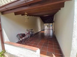 Foto 2 de CASA EN VENTA. BARRIO PONTEVEDRA-8232