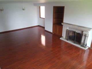 Foto 4 de Venta Amplio apartamento en conjunto cerrado en Colina Campestre - Bogotá