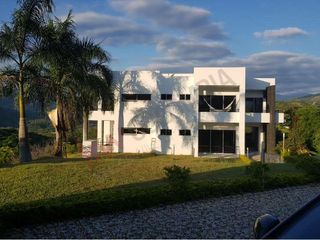 Foto 9 de VENDO MAGNIFICA CASA ANAPOIMA